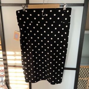 Lularoe Cassie Skirt. Black with white polka dots. NWT. Size L. Nonsmoking home